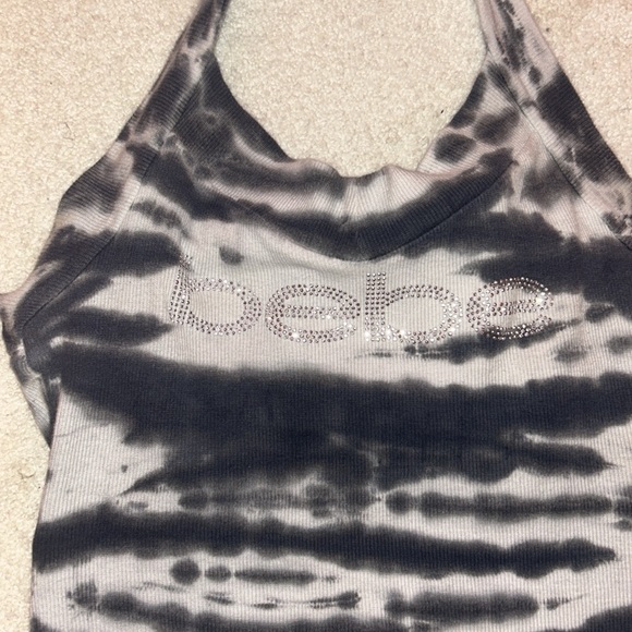 😍 Cutest Bebe Blue and White Tie-Dye Halter Top - Picture 1 of 8